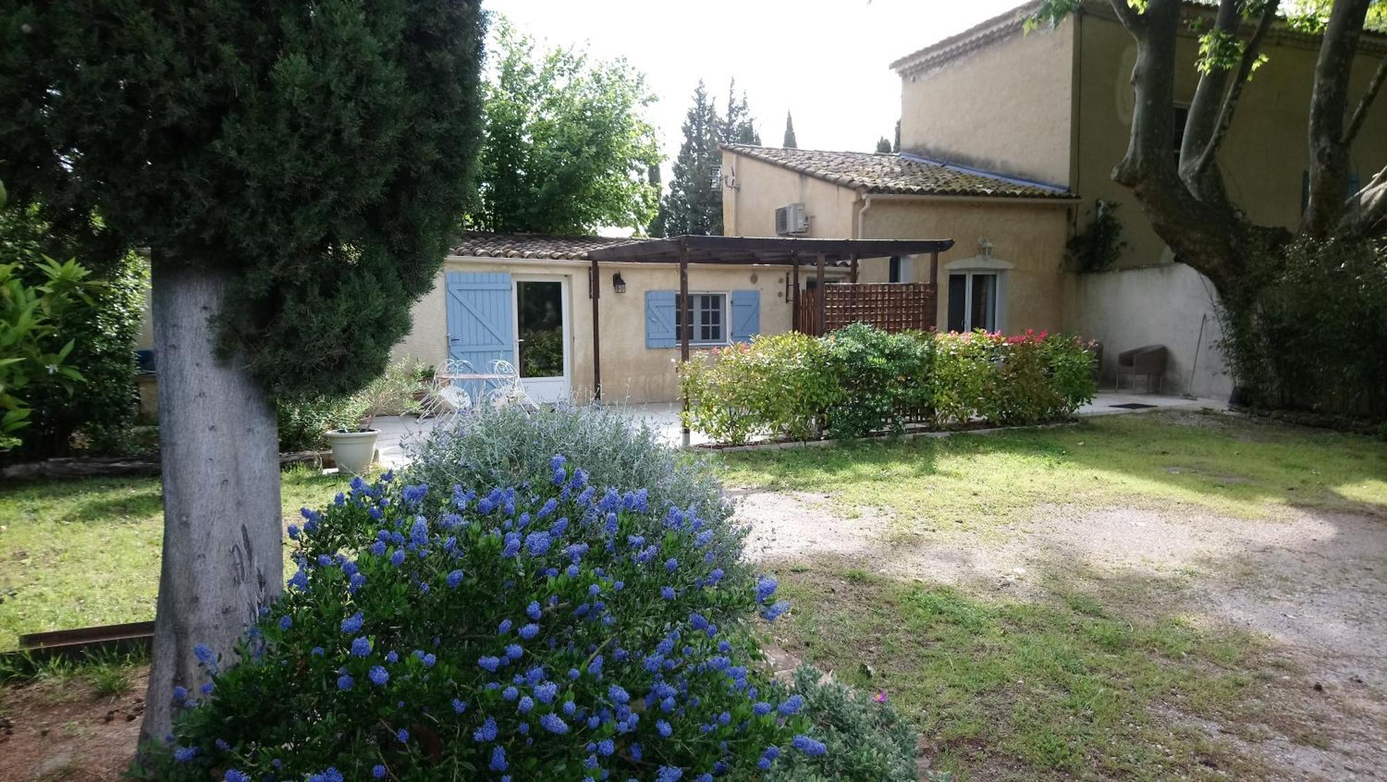 Villa La Petite Seigneurette Villeneuve-lès-Avignon Exterior foto